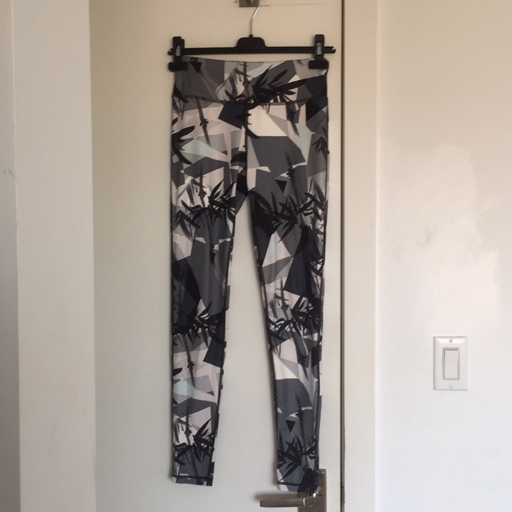 Sweaty Betty bamboo print leggings - XS